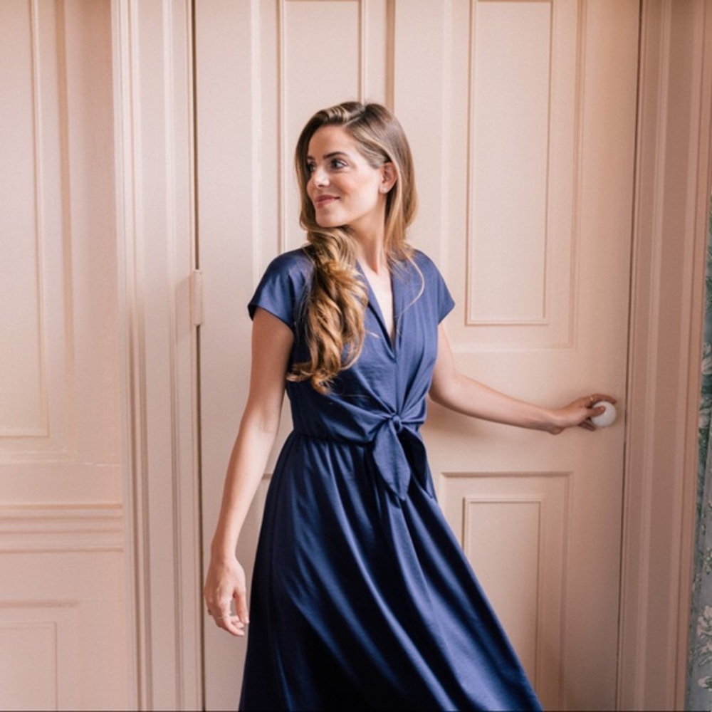 Gal Meets Glam Margie Tie Waist Satin Midi Dress